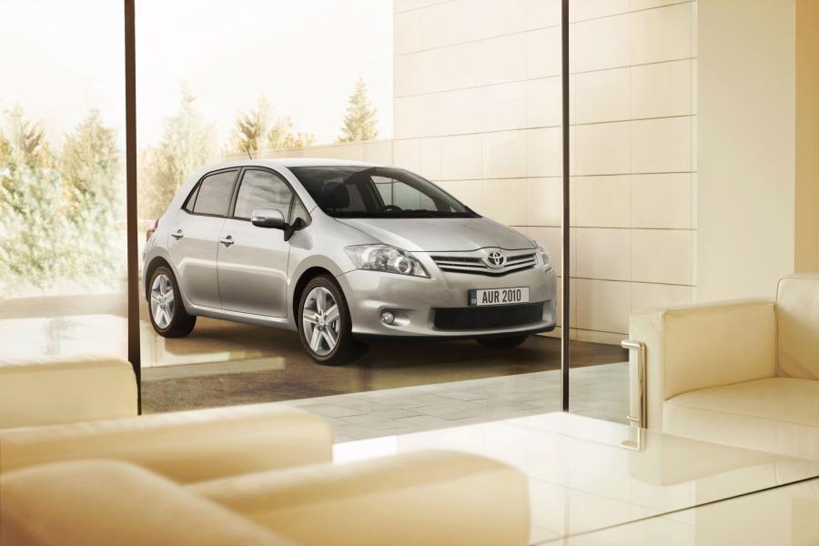  Toyota Auris 2010 года  (фото 18 из 59)